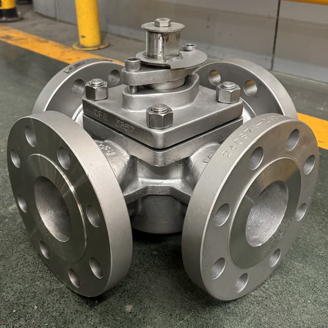 4 way Plug Valve